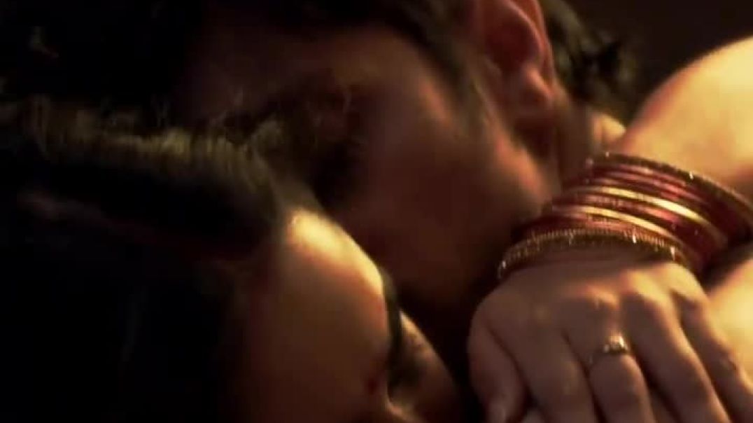 Tridha Choudhury Indian actress Hot Kissing Videos