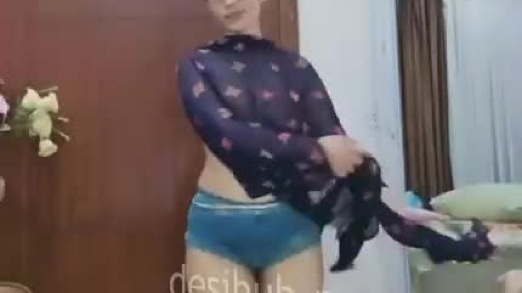 ⁣Mishoo Topless Tango Boobs Show Xnx Porn