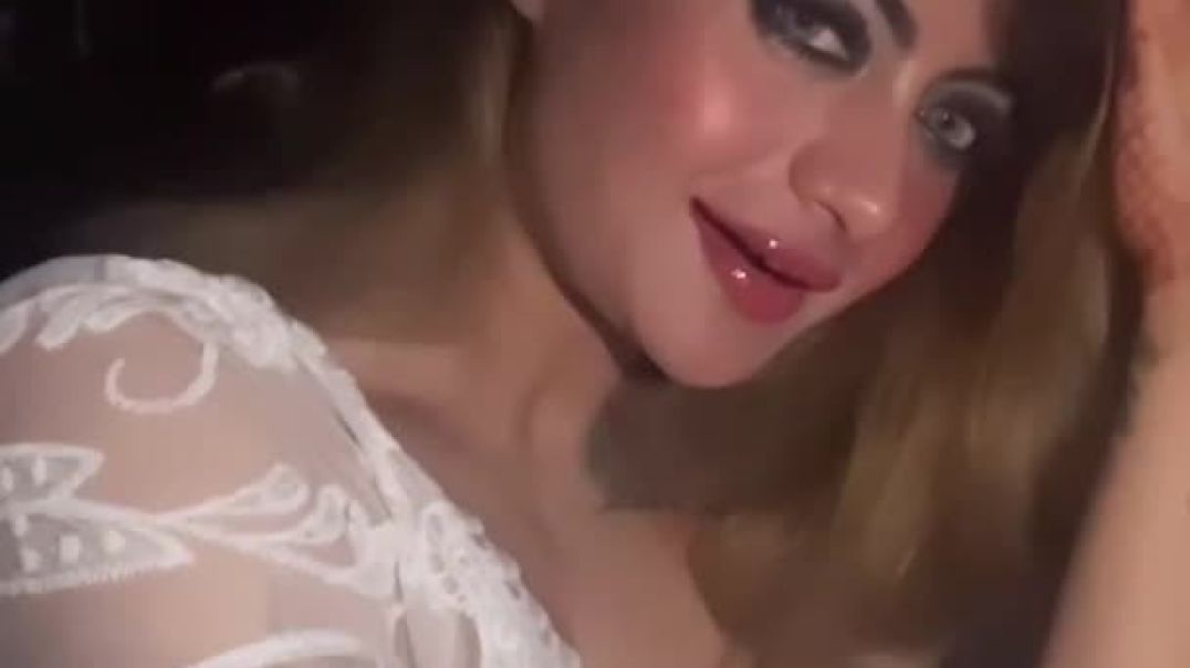 ⁣Hot desi girl video