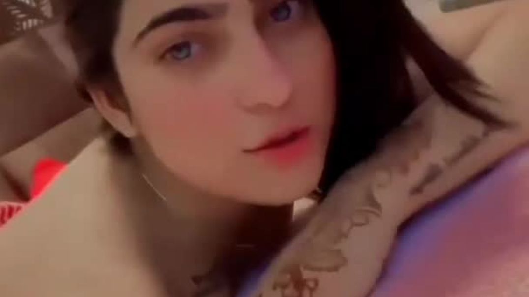 ⁣Jasneet kaur nipple slip video